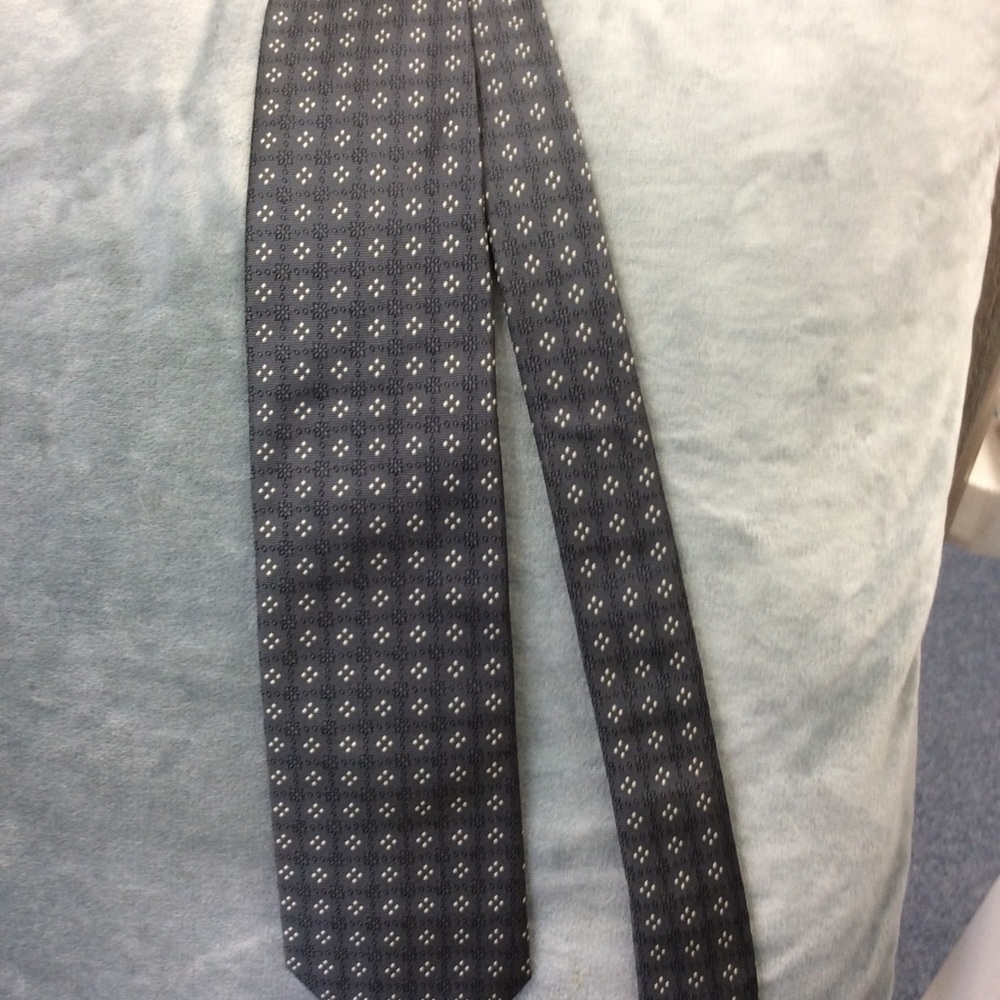 Tie - Picture 3 of 3